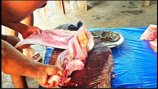 Simple Pork Cutting Video Good Butchery Skills [upl. by Eimmak631]