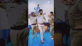 Kya Police officer hai Bhai youtubeshorts trendingshorts police viralshorts shorts shortvideo [upl. by Darsey263]