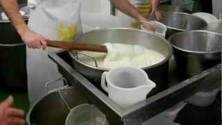 Come fare la Burrata  How to make Burrata [upl. by Bensen]