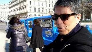 ANOTHER PARIS LE PETIT TRAIN BLEU PLACE DU LOUVRE [upl. by Wiles]