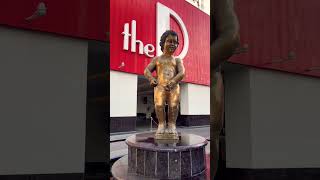 Manneken Pis Fountain Las Vegas Interesting [upl. by Chiquia]