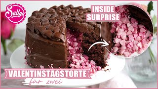 Valentinstagstorte für zwei Mini Nougat Törtchen inside surprise Sallys Welt [upl. by Behah]