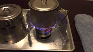 Alcohol Stove Boil Off Trail Designs Sidewinder Ti Tri versus Evernew DX Part 1 [upl. by Enirod953]