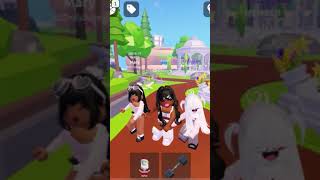 Memy bestie and Div ate 🤭😍roblox edit dance [upl. by Nosrettap]