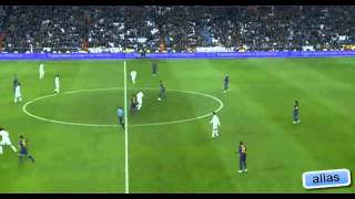 Sergio Busquets vs Ozil [upl. by Asirrom75]