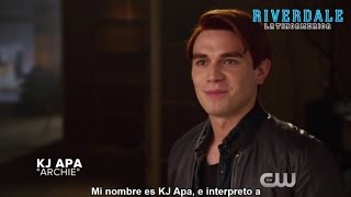 Riverdale  KJ Apa Archie Andrews Entrevista Subtitulada  The CW [upl. by Klecka]