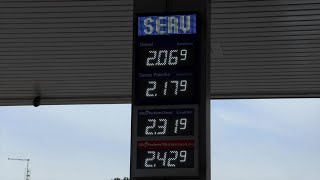 Carburanti prezzi alle stelle a Roma benzina ben oltre 2 euro al litro livelli più alti del 2008 [upl. by Hazard]