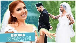 BROMA A MI NOVIO EN LA BODA  VESTÍ A SU MEJOR AMIGO DE NOVIA [upl. by Darius]