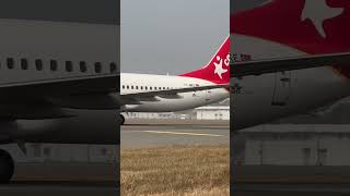 Boeing737 spice jet taxing delhi airport spicejetairlines ytshorts boeing [upl. by Eniamrahc]