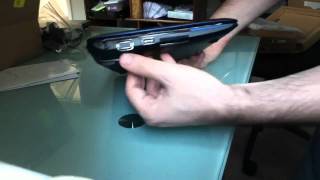 Asus Eee PC 1015PED unboxing [upl. by Tabitha191]