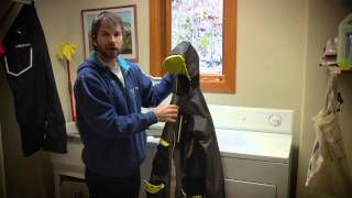 How to Wash your ski oufit  Salomon [upl. by Cheri]