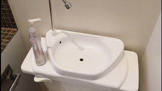 INSPECTEUR D  Se laver les mains avec leau de la toilette [upl. by Nev]