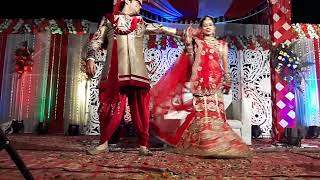 👌👌👌Jabardast dulha dulhan dance on stage Arun Khushi bridegroomdance [upl. by Lemra]