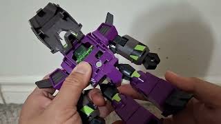 Transformers Cyberverse Clobber review [upl. by Laamak]