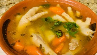 Caldo de Patitas de Pollo  Súper Nutritiva [upl. by Aicnorev312]