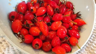 Making Apple and Rosehip Jelly with these wild Super Berries [upl. by Lenette]