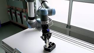 Robotiq Gripper and vision system [upl. by Ivor]