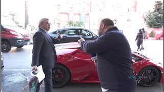 Dalla Ferrari alla Lamborghini farmacista cambia lauto ma non il vizio quotNon hai altro da farequot [upl. by Allit]