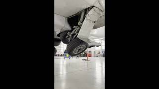 Canadair regional jet 900 gear retraction and extension test passengeraircraft airliner shorts [upl. by Cassius]