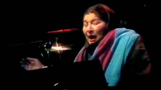 Razón de vivir En Vivo  Mercedes Sosa HD [upl. by Shotton]