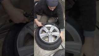 tires wheel rims tire fitting life hack [upl. by Jacobina]