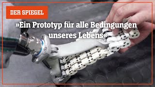 Bionischer Fuß aus Italien »Ein Prototyp für alle Bedingungen unseres Lebens« [upl. by Roselyn755]