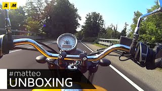 Motoit Unboxing Moto Guzzi V9 Roamer [upl. by Adialeda]