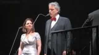 ANDREA BOCELLIS VALENTINES SURPRISE GLORIA ESTEFAN LIVE [upl. by Honor]