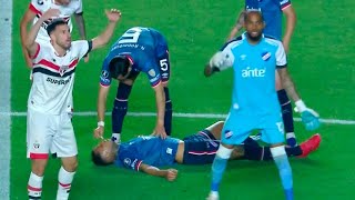 The Moment Juan Manuel Izquierdo Player for Nacional of Uruguay Collapsed in the Copa Libertadores [upl. by Salvatore]