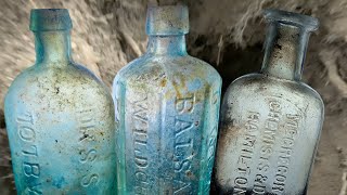 1840s Privy Bottle Dig Open Pontil Bottle Found [upl. by Chiaki229]