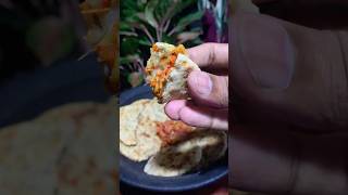 Pol Roti වහින වෙලාවට සැරට පොල් රොටි කමුද [upl. by Reynold612]