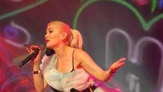 quotHarajuku Girls  Yummyquot Gwen Stefani  Priceless Concert in Tokyo [upl. by Angil]