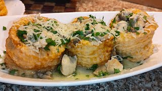 vol au vent au poulet et champignons avec une sauce blanche فولوفون بالدجاج و الشومبنيون بصلصة بيضاء [upl. by Iteerp]