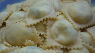 selbstgemachte Ravioli Teil1  Rezept und Anleitung [upl. by Llenej]