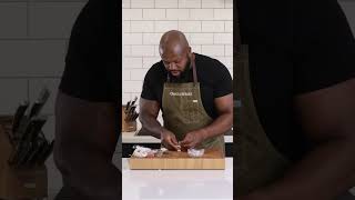 How to Mince Fresh Garlic Cloves [upl. by Goldin]