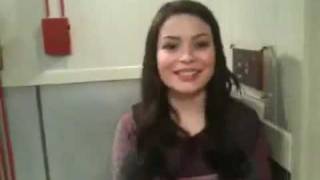 iCarly Bloopers  Jerry Scares Miranda O Susto de Miranda Cosgrove [upl. by Odom]