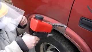 Review Harbor Freight Central Peumatic  95793 gravity feed sanding blasting gun amp how to video [upl. by Philemon596]