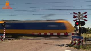 DUTCH RAILROAD CROSSING  Prinsenbeek  Spoorstraat [upl. by Odrarej]