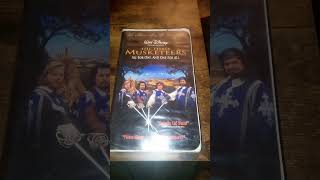 1993 the three musketeers Walt Disney VHS Charlie Sheen Kiefer Sutherland Tim Curry Chris ODonnell [upl. by Trinity933]