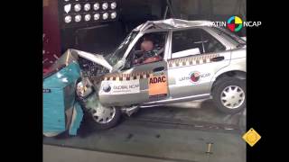 Prueba realizada por Latin NCAP a un Nissan Tsuru [upl. by Karlow131]