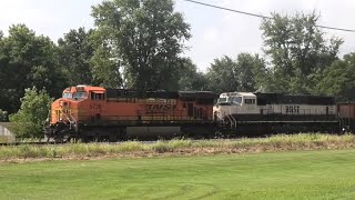 Mixed H2H3 BNSF 5738 East in Neponset IL 81924 [upl. by Halludba]