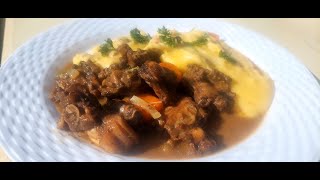 JAMAICAN TUN CORNMEAL WID A DIFFERENT WITH BROWN STEWED CHICKEN BACK cooking love [upl. by Weldon438]