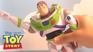 La vida no tan secreta de Buzz Lightyear  Pixar [upl. by Fu]