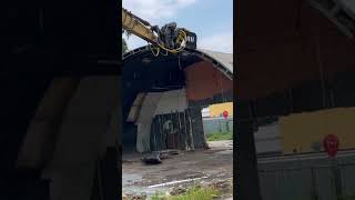 Power amp Precision MBG600 Sorting Grapple in Action mbcrusher grapple excavator [upl. by Frye]