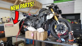 Rebuilding a Wrecked 2009 Yamaha R6 Pt 2 New Parts [upl. by Larkin]