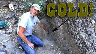 Checkout The GOLD NUGGETS Two Toes Found In This Crack [upl. by Lu]