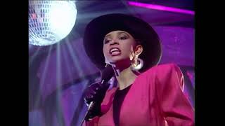 Mel amp Kim  Respectable TOTP 5 March 1987 [upl. by Hasen]