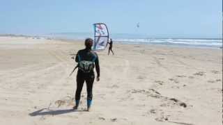 Launching a Kiteboarding Kite  Learn to Kiteboard [upl. by Tobit]