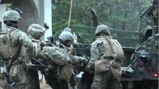 USMC FORCE RECON conducts URBAN ASSAULT TRAINING [upl. by Horwitz]