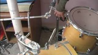 How to Set up a Drum Kit  How to Mount Tom Toms on Bass Drum [upl. by Luca]